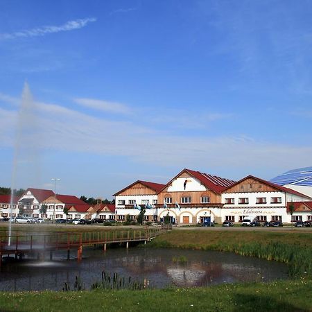 Hotel Hamburg-Wittenburg Van Der Valk Ngoại thất bức ảnh