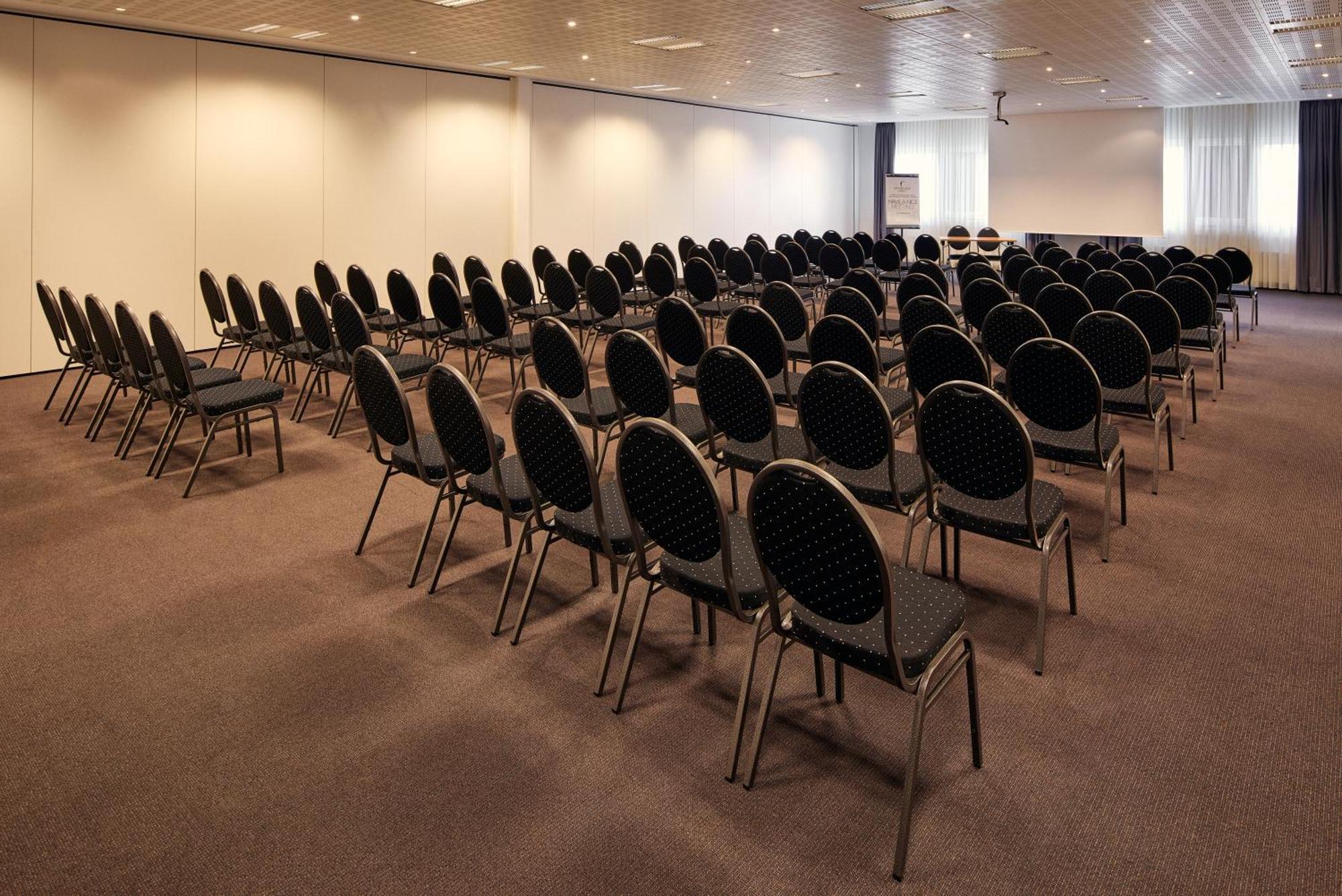 Hotel Hamburg-Wittenburg Van Der Valk Ngoại thất bức ảnh